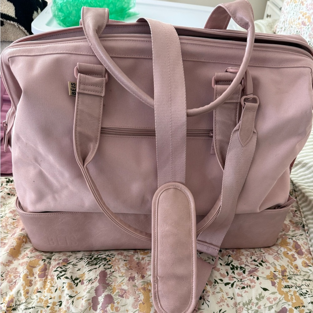 BEIS Weekender in Atlas Pink
